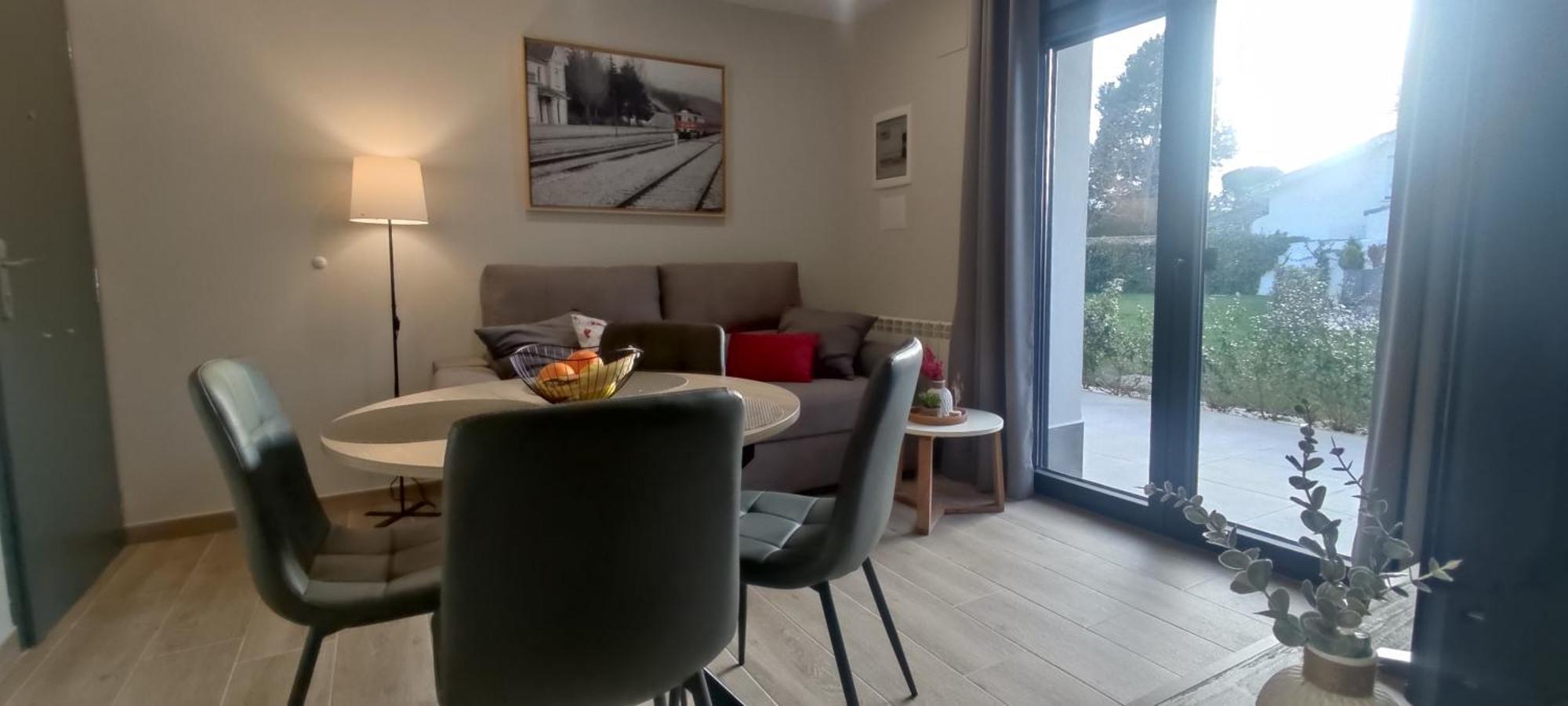 Rincones De Riaza Solo Adultos Guest House Екстериор снимка